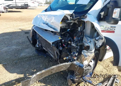 2022 Ram Promaster 2500 z USA, uszkodzony, nr VIN 3C6LRVDG9NE115239